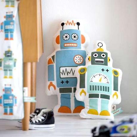 ¡Bienvenido al mundo de la decoración nórdica! Ferm Living, Cojín Robot
