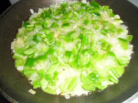 Higados de pollo en salsa Higados de pollo en salsa