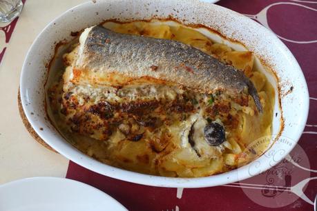 MERLUZA RELLENA DE JAMON Y CHAMPIÑONES MERLUZA RELLENA DE JAMON Y CHAMPIÑONES