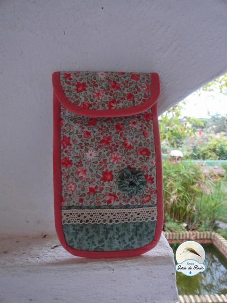 Otro modelo de funda para el móvil. Otro modelo de funda para el móvil.