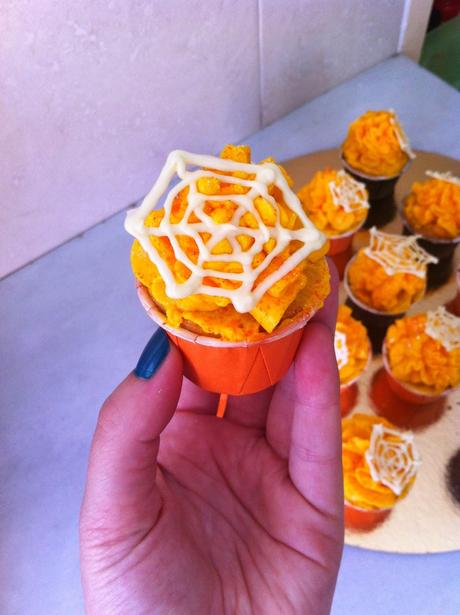 CUPCAKES DE CALABAZA PARA HALLOWEEN CUPCAKES DE CALABAZA PARA HALLOWEEN