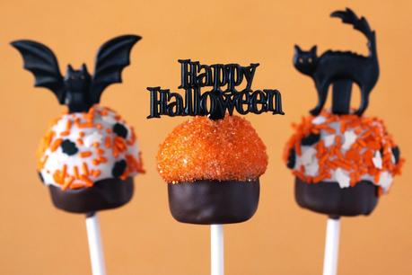 Pastel de Halloween popcakes decorados