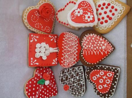 TRABAJOS DE DULCES ENCANTADOS. ALBUM DE GALLETAS HERMOSAMENTE DECORADAS PARA AMOR Y AMISTAD