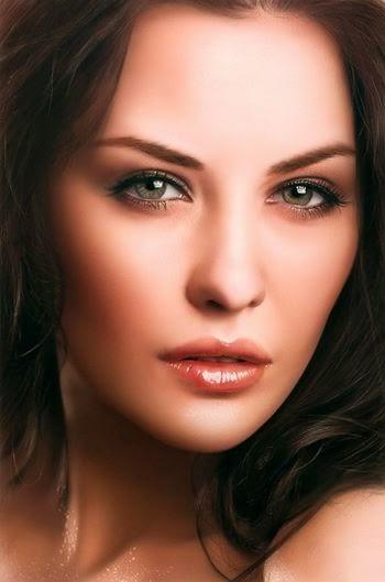 HISTORIA DE LA AEROGRAFÍA HISTORIA DE LA AEROGRAFÍA