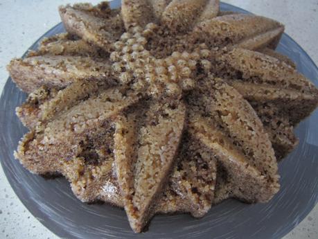 BIZCOCHO DE GALLETAS DE CHOCOLATE EN EL MICROONDAS