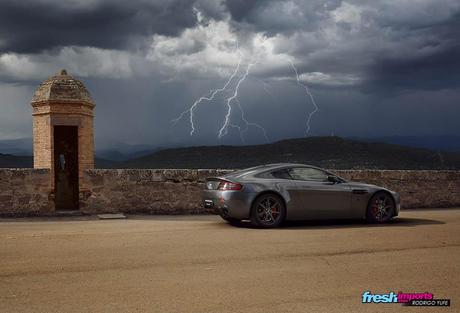 aston martin vantage v8 rayo