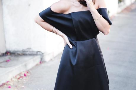 Sandro_Off_Shoulders_Dress-Night-Capsule_Collection-Outfit-Street_Style-LBD-Little_Black_Dress-35