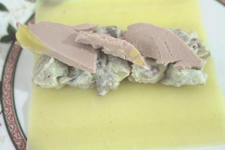 CANELONES DE SETAS, CASTAÑAS Y FOIE CANELONES DE SETAS, CASTAÑAS Y FOIE