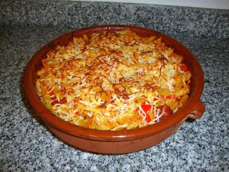 MACARRONES CON CHORIZO MACARRONES CON CHORIZO