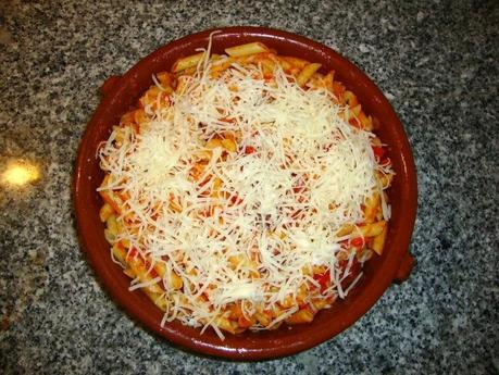 MACARRONES CON CHORIZO MACARRONES CON CHORIZO