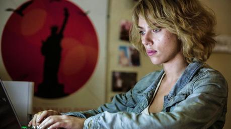 REVIEW | Lucy - (2014) REVIEW | Lucy - (2014)