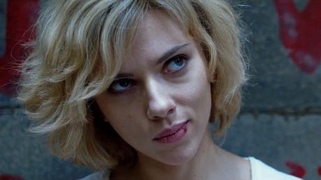 REVIEW | Lucy - (2014) REVIEW | Lucy - (2014)