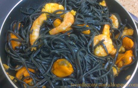 PASTA CON LANGOSTINOS Y MEJILLONES - RETO COCINILLAS OCTUBRE PASTA CON LANGOSTINOS Y MEJILLONES - RETO COCINILLAS OCTUBRE