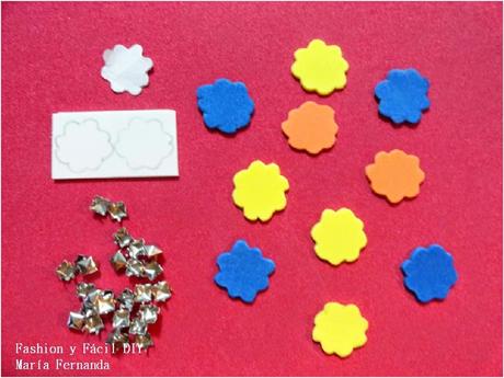 DIY Flores de goma eva o foami para apliques. Customiza una cartera (DIY customize a purse with Foam flowers for apliqués)