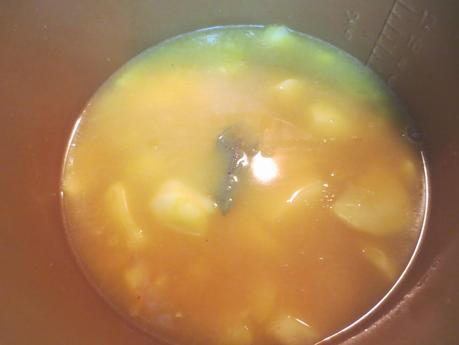 Guiso de salmón con patatas olla GM Guiso de salmón con patatas olla GM