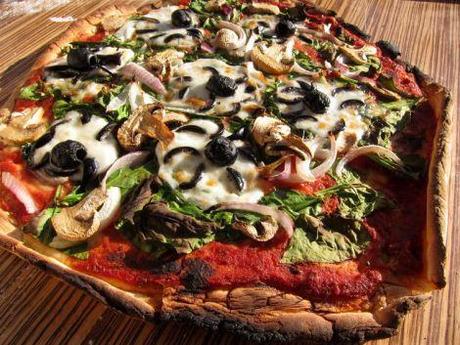 Concurso (sin premio) de preparación de pizza casera en horno de leña para el día de los difuntos. concurso-de-pizzas-