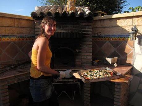 Concurso (sin premio) de preparación de pizza casera en horno de leña para el día de los difuntos. concurso-de-pizzas-