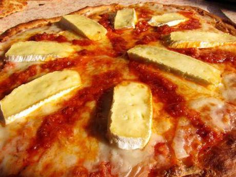 Concurso (sin premio) de preparación de pizza casera en horno de leña para el día de los difuntos. concurso-de-pizzas-