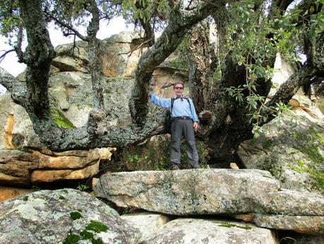 POR LA PEDRIZA: CUEVA DEL MAQUIS POR LA PEDRIZA: CUEVA DEL MAQUIS