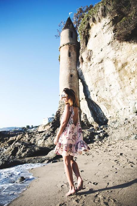 VICTORIA BEACH Laguna_Beach-Orange_County-Open_Back_Dress-Floral_Print-Faithfulthebrand-Beach-13