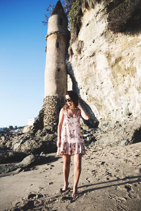 VICTORIA BEACH Laguna_Beach-Orange_County-Open_Back_Dress-Floral_Print-Faithfulthebrand-Beach-20