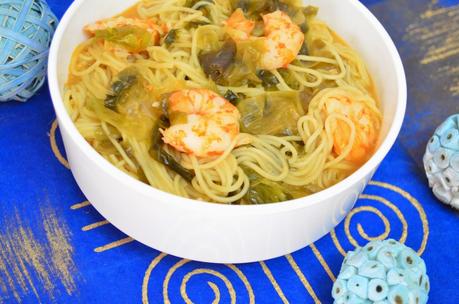 SOPA DE LANGOSTINOS CON FIDEOS CHINOS Y ALGAS SOPA DE LANGOSTINOS CON FIDEOS CHINOS Y ALGAS