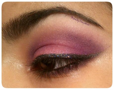 Paso a paso: Maquillaje rosa + Tip para limpiar pinceles. Paso a paso: Maquillaje rosa + Tip para limpiar pinceles.