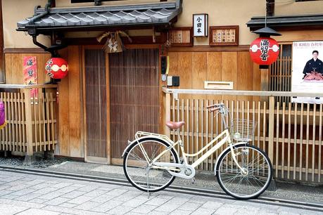 LA RUTA NIPONA: KYOTO (II) - MADERA HÚMEDA, ANOCHECERES AZULES