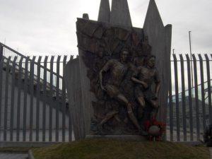 Teofilo Patini, Castel Di Sangro Monumento a los jugadores fallecidos en el estadio