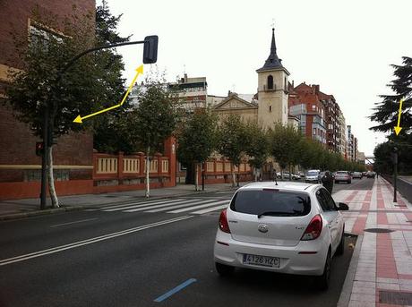 Semaforos sin sentido en av facultad