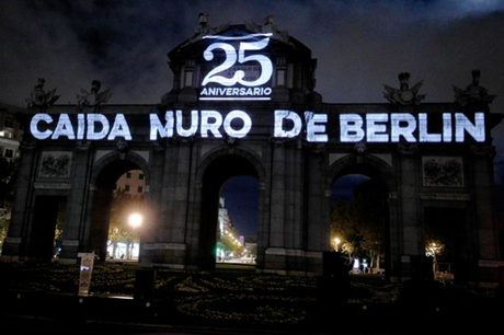 Madrid celebra con luz y sonido 25 años de caída de Muro de Berlín.