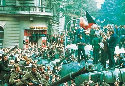 LA PRIMAVERA DE PRAGA LA PRIMAVERA DE PRAGA