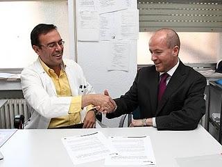 El Complejo Hospitalario de Jaén firma un acuerdo para estudiar el control metabólico de más de 600 personas con diabetes tipo 1 a través d El Complejo Hospitalario de Jaén firma un acuerdo para estudiar el control metabólico de más de 600 personas con diabetes tipo 1 a través d