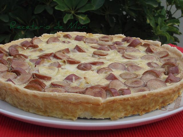 QUICHE DE CEBOLLA Y SALCHICHAS quiche de cebollas y salchichas (2)