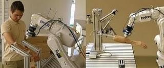 El robot que martiriza a los humanos El robot que martiriza a los humanos