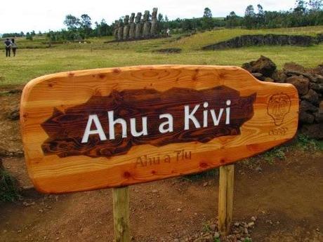 Ahu A Kivi. Rapa Nui. ¿Cómo llegaron los primeros? Ahu A Kivi. Rapa Nui. ¿Cómo llegaron los primeros?
