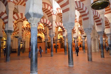 Visitando lugares... Visitando lugares...