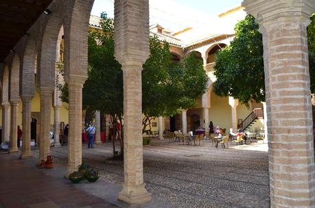 Visitando lugares... Visitando lugares...