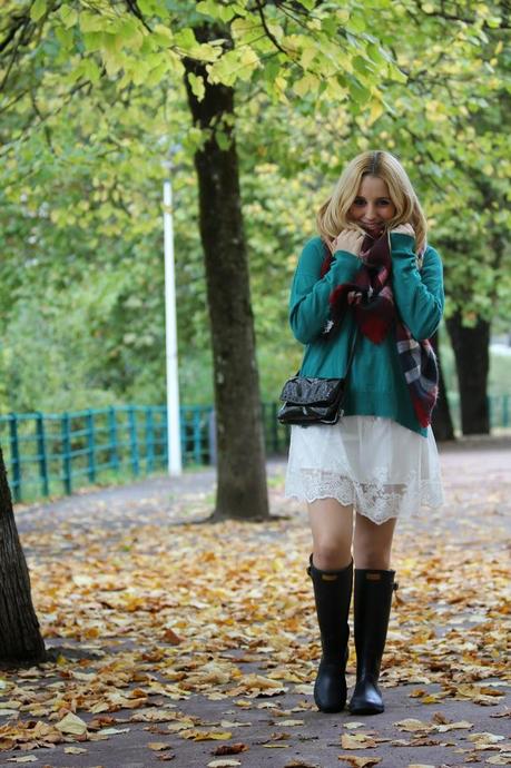 Con botas de agua Con botas de agua