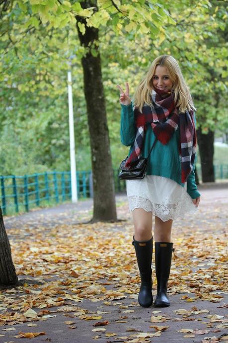 Con botas de agua Con botas de agua