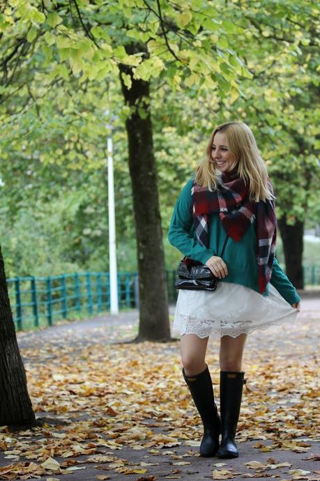 Con botas de agua Con botas de agua