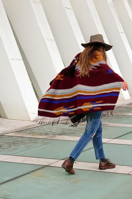 P O N C H O P O N C H O