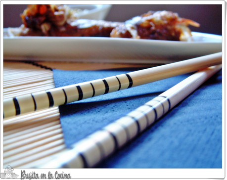 Rollitos del bosque con salsa de peras