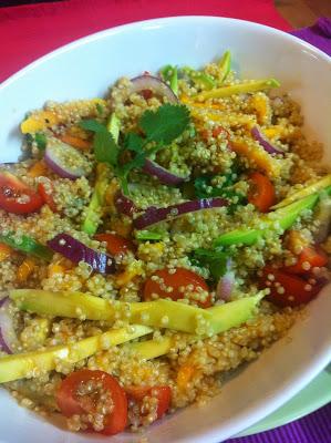 Ensalada De Quínoa Con Mango Y Aguacate Ensalada De Quínoa Con Mango Y Aguacate