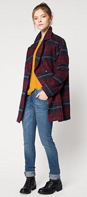 Llegó el frío...¡Abrígate con estilo!: Tendencias en abrigos. Chaqueta en rojo oscuro