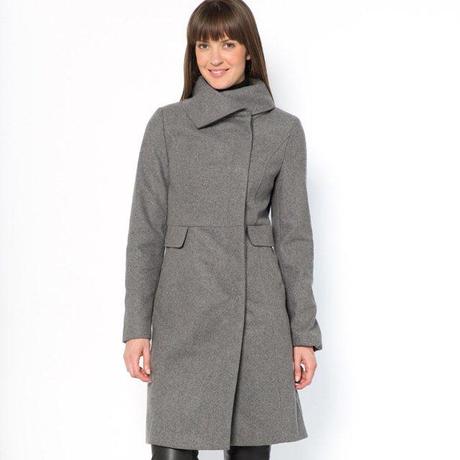 Llegó el frío...¡Abrígate con estilo!: Tendencias en abrigos. Abrigo con cuello envolvente asimétrico paño de lana