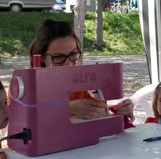 DIY: Cosiendo gorrito en el camping... DIY: Cosiendo gorrito en el camping...