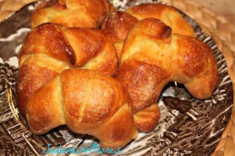 CROISSANT DE BRIOCHE .....TODO UN DESCUBRIMIENTO CROISSANT DE BRIOCHE .....TODO UN DESCUBRIMIENTO