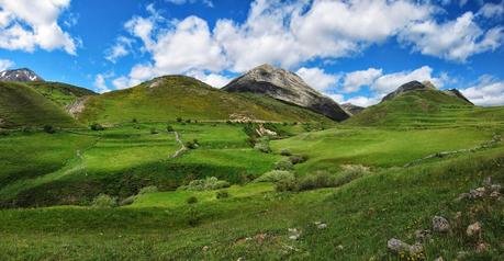 LOS BÍGAROS Y MUÑÓN DESDE TORRESTÍO LOS BÍGAROS Y MUÑÓN DESDE TORRESTÍO