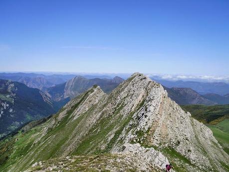 LOS BÍGAROS Y MUÑÓN DESDE TORRESTÍO LOS BÍGAROS Y MUÑÓN DESDE TORRESTÍO